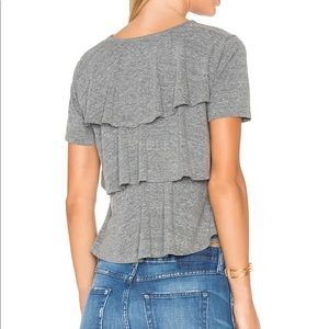 AMO Ruffle Tee - Heather grey - Size M